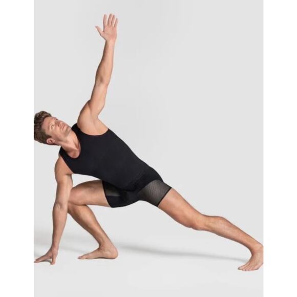 Leo by Leonisa Compression Sport Tank - White - Picture 4 of 5